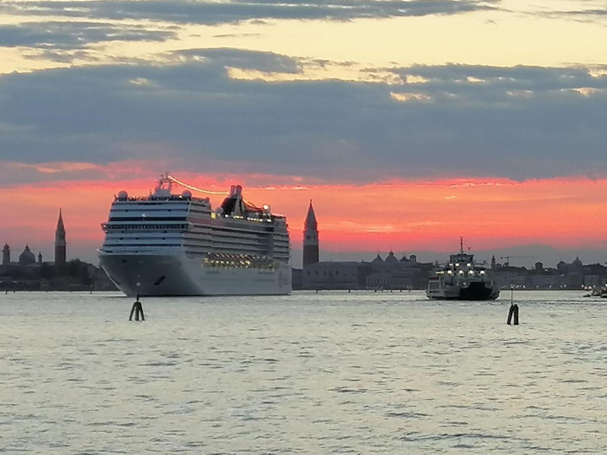 Via Cipro 16 Apartman Lido di Venezia Kültér fotó